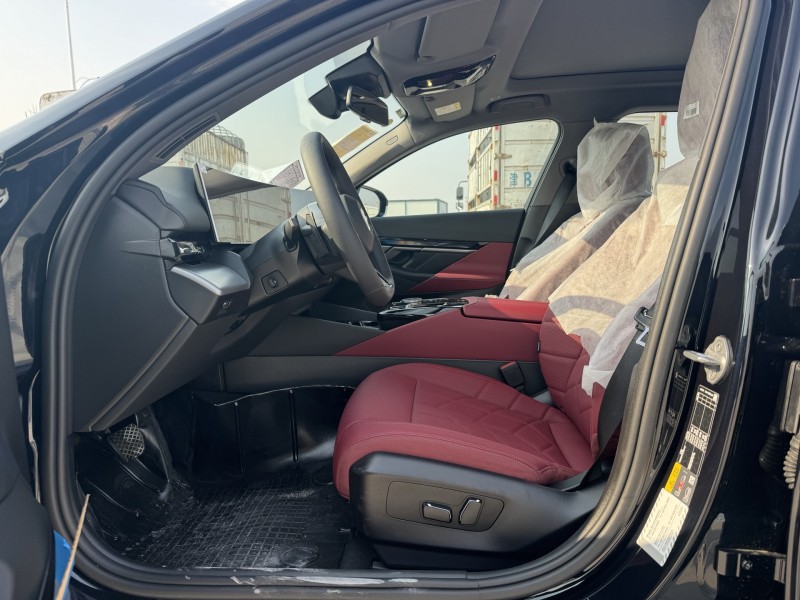 新乡25年宝马I54