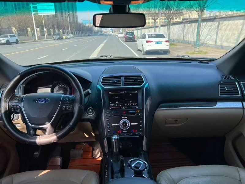 郑州16年福特探险者6