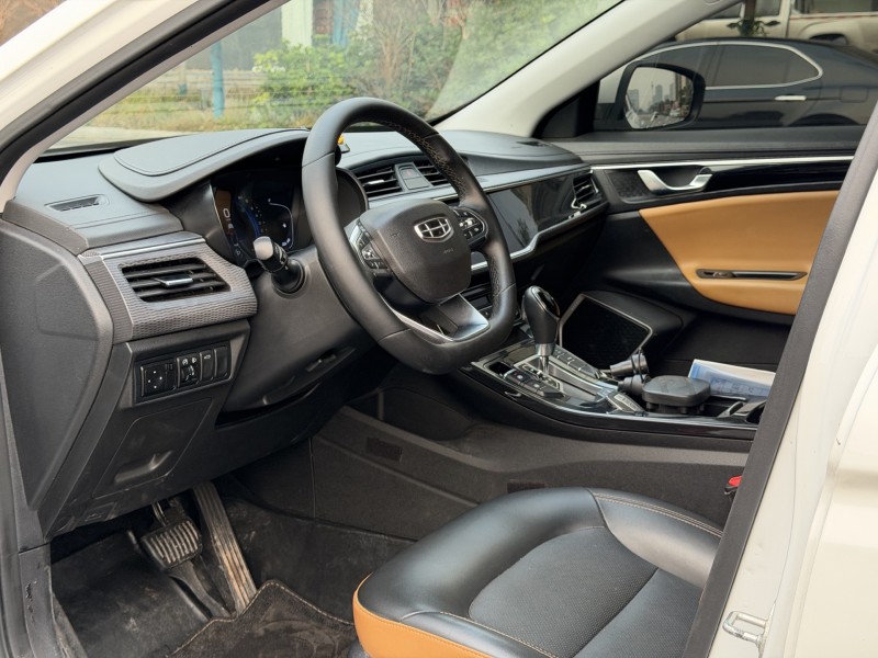 岳阳21年吉利帝豪6