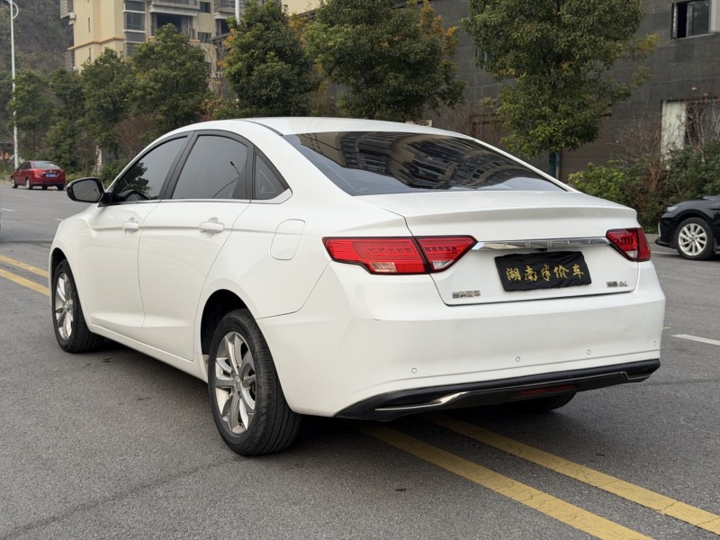岳阳21年吉利帝豪7
