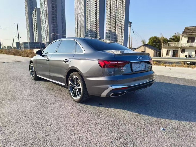 苏州22年奥迪A4L8