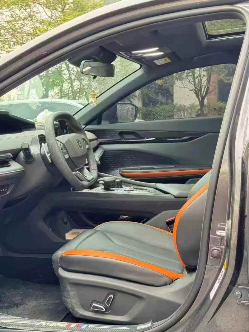 广州25年长安汽车UNI6