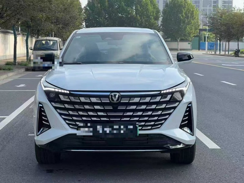 郑州25年长安汽车UNI1