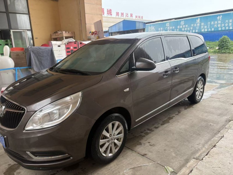 苏州17年别克GL82