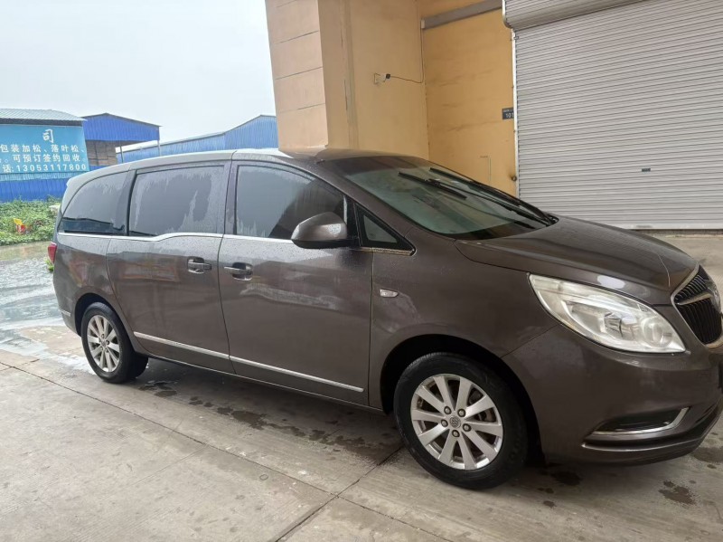 苏州17年别克GL83