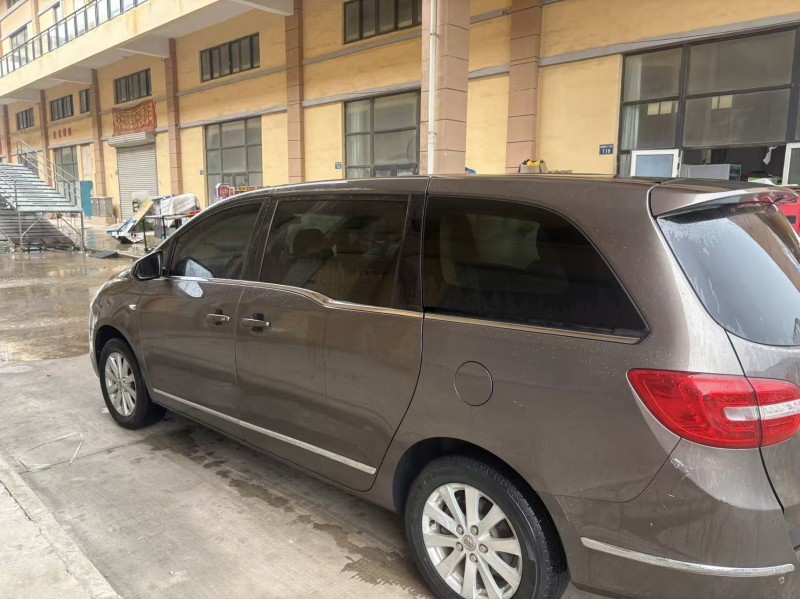 苏州17年别克GL87