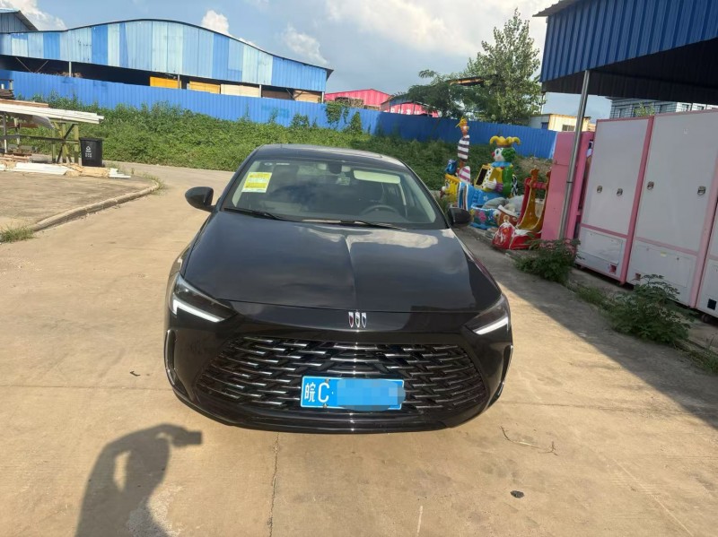 徐州25年别克君威1