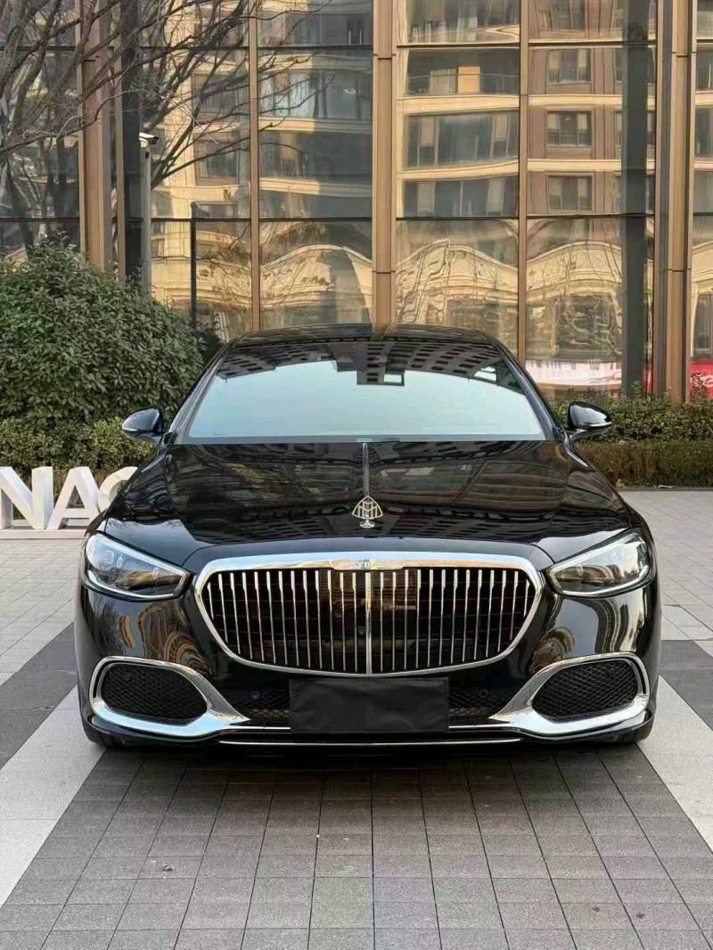 徐州25年奔驰迈巴赫S级1