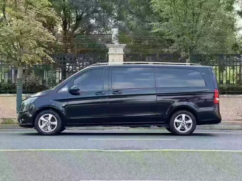 郑州18年奔驰威霆7