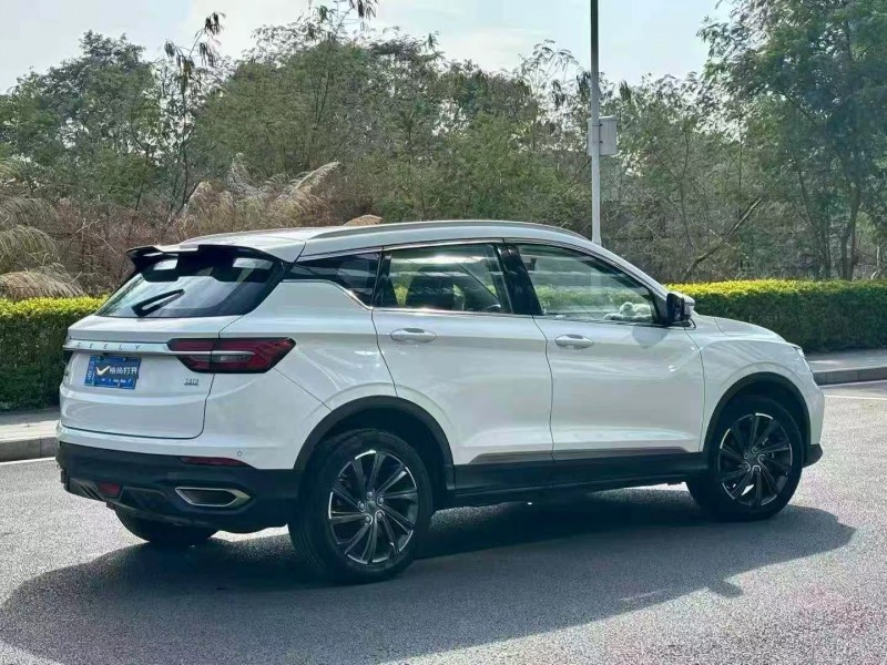 东莞20年吉利缤越7