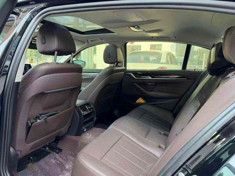 重庆20年宝马5系5