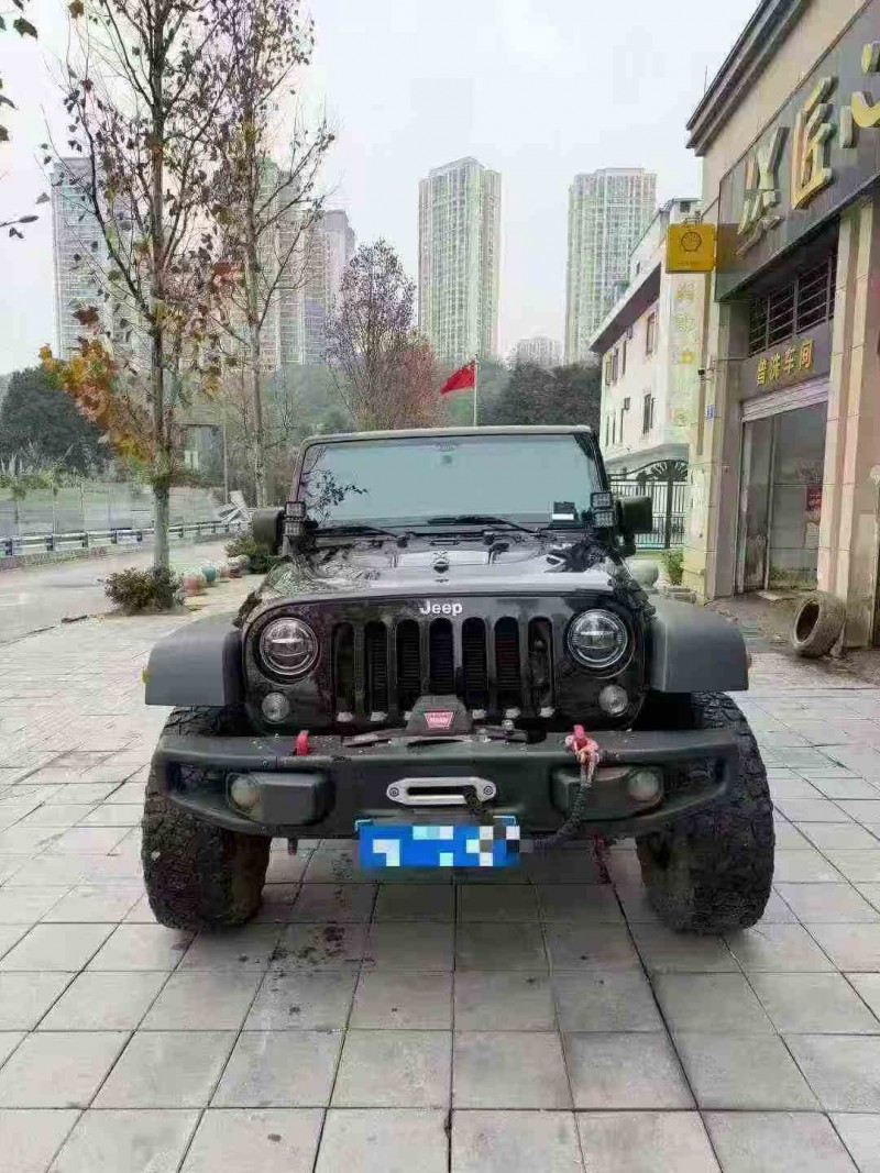 重庆18年Jeep牧马人1