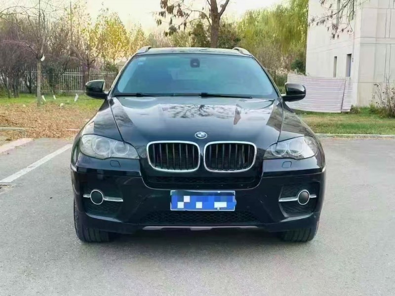 济宁12年宝马X61