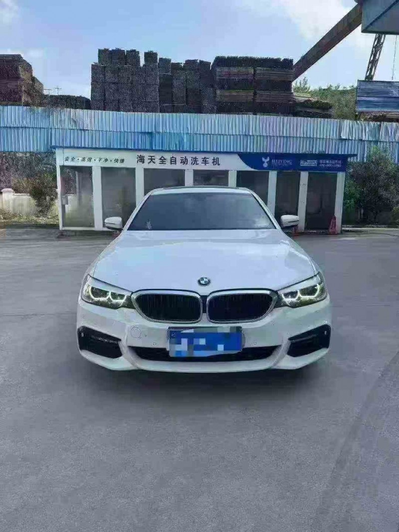 重庆18年宝马5系1