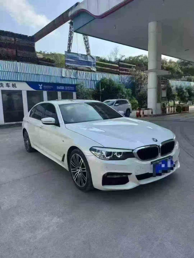重庆18年宝马5系2