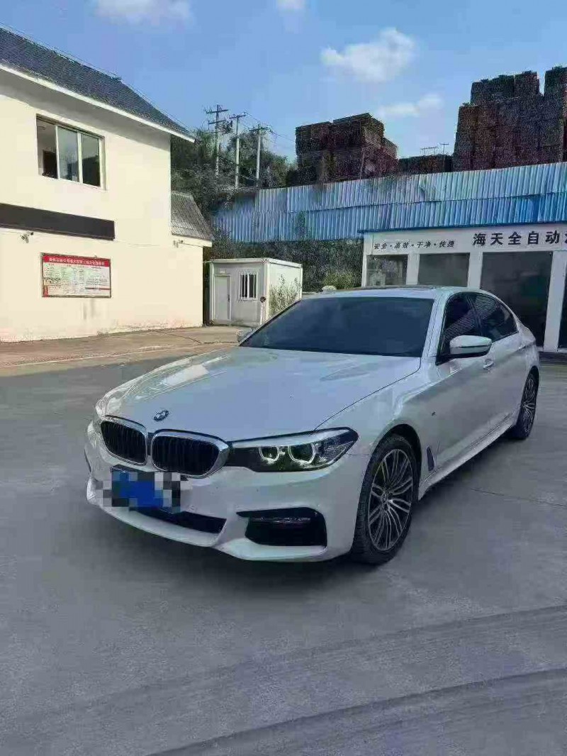 重庆18年宝马5系3