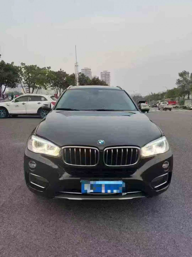 重庆18年宝马X61