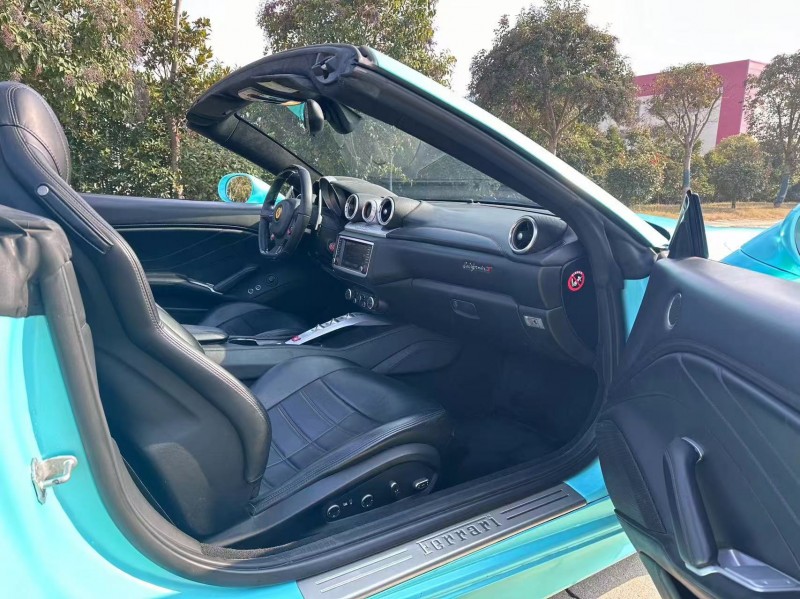 盐城15年法拉利California T4