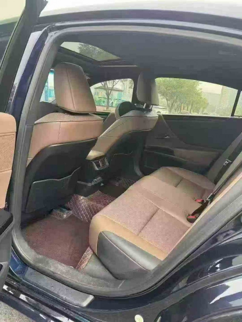 重庆23年雷克萨斯ES4