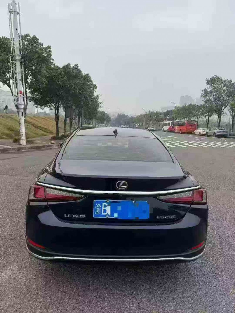 重庆23年雷克萨斯ES9