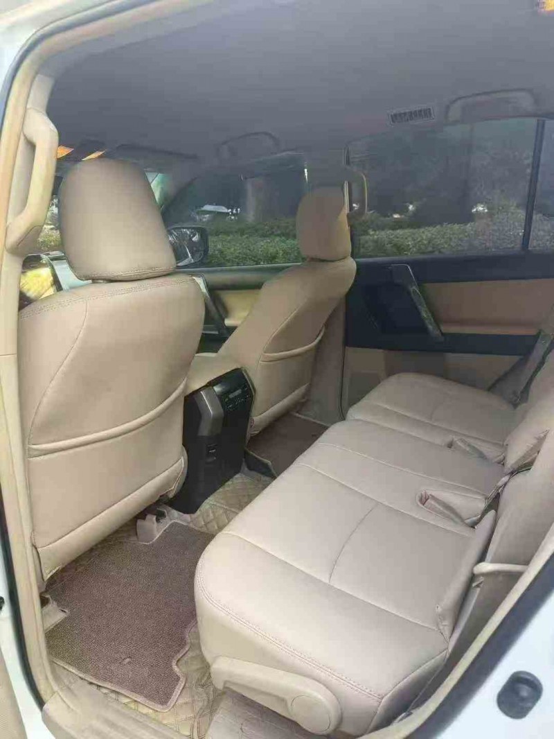 常德14年丰田普拉多6