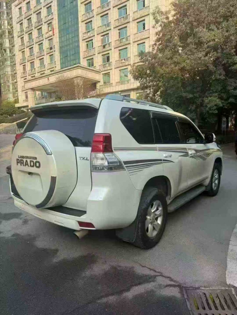 常德14年丰田普拉多7