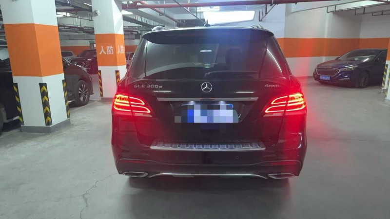 无锡17年奔驰CLE4