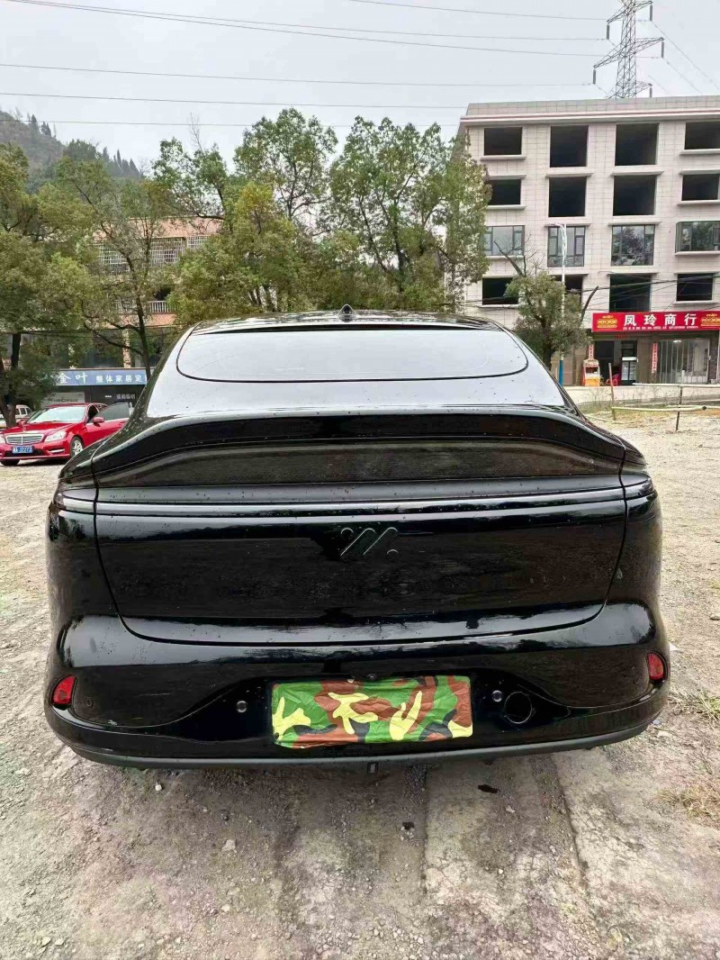 衡阳24年智己LS69