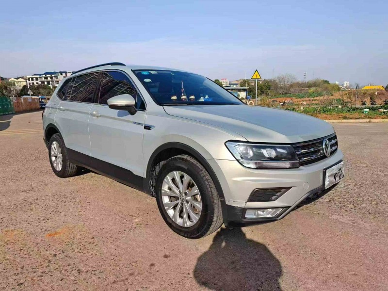 常德18年大众途观3