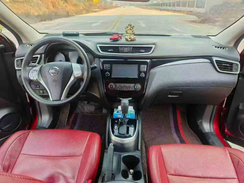 常德19年日产逍客4