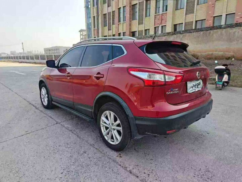 常德19年日产逍客7