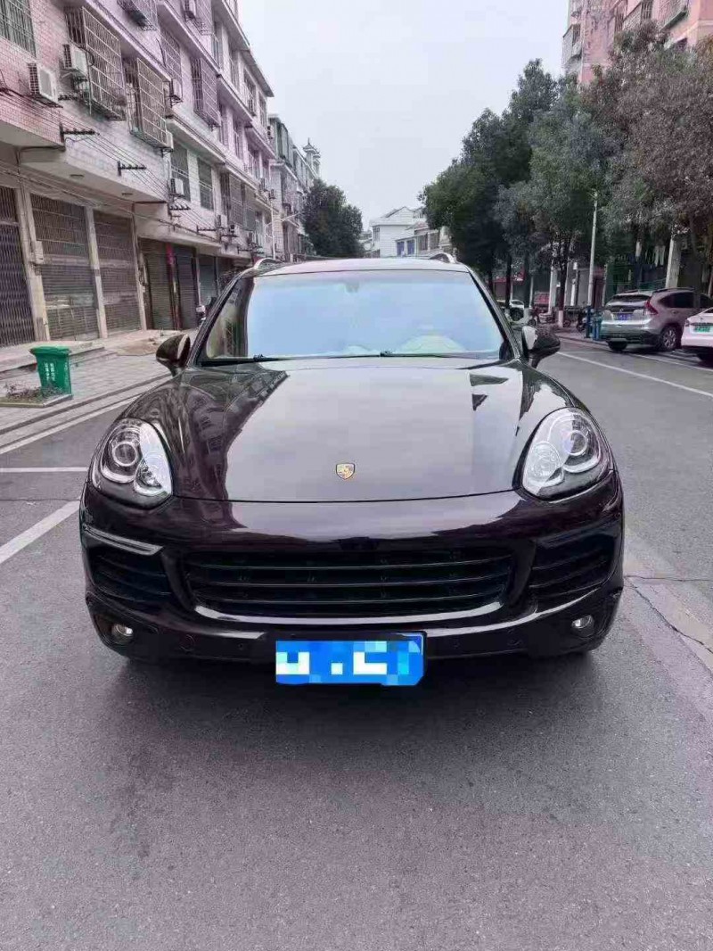 株洲17年保时捷卡宴1