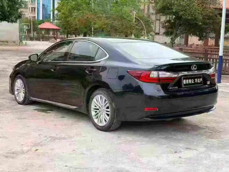 江门16年雷克萨斯ES7