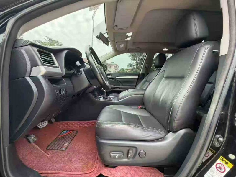 珠海21年丰田汉兰达4