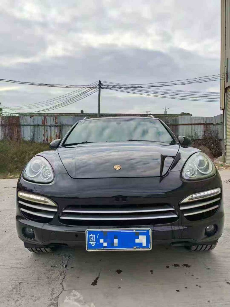 防城港15年保时捷Macan1