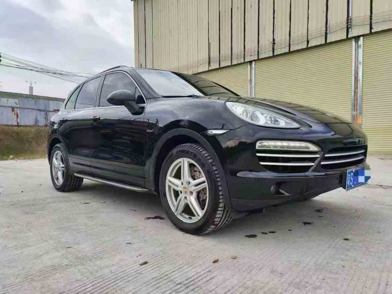 防城港15年保时捷Macan2