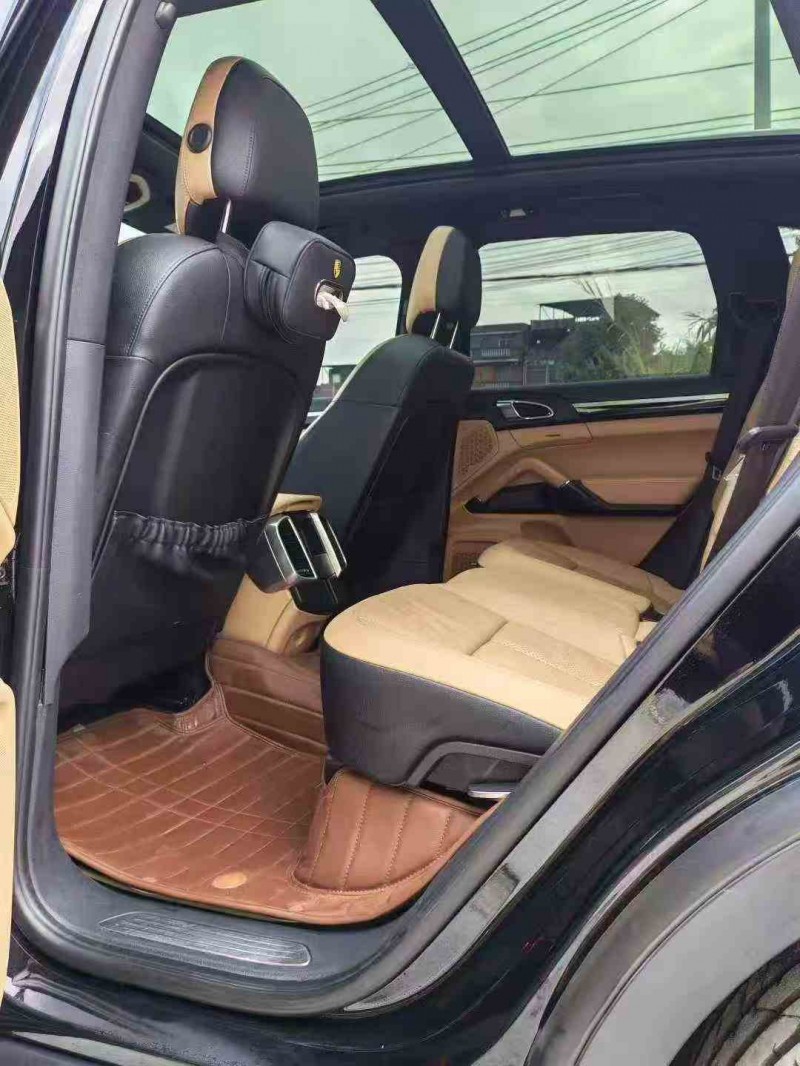 防城港15年保时捷Macan7