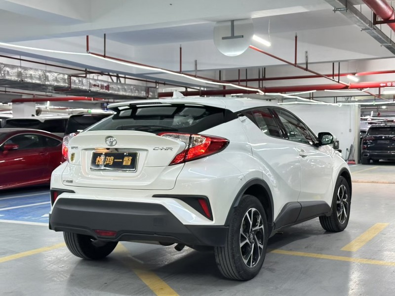 深圳21年丰田CHR8