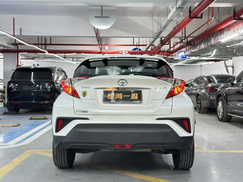 深圳21年丰田CHR9