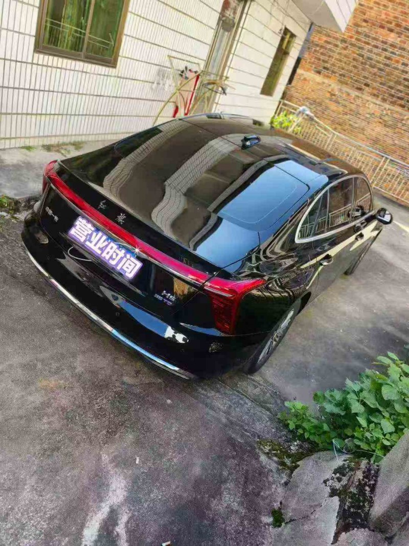 赣州23年红旗H57