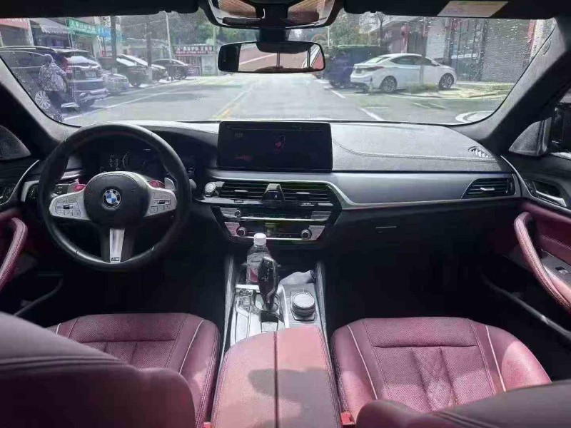 张家界23年宝马5系6