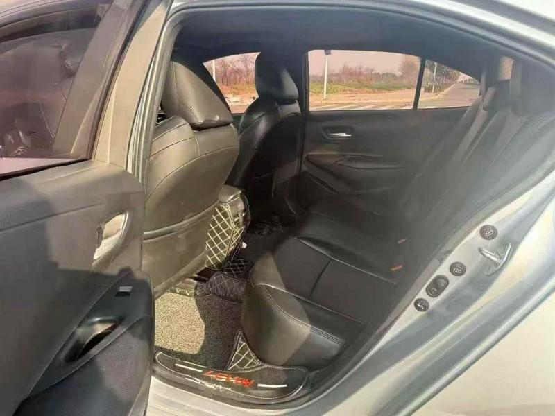 榆林22年丰田雷凌6