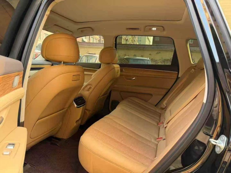 济宁24年华为智选问界4