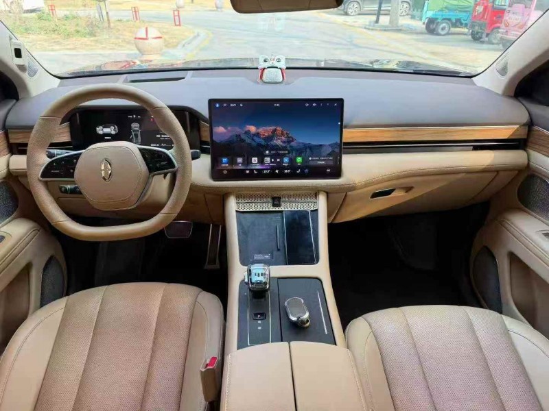 济宁24年华为智选问界8