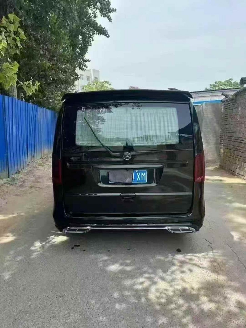 焦作15年奔驰威霆9