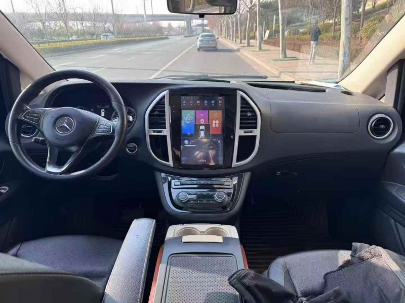 焦作20年奔驰威霆4