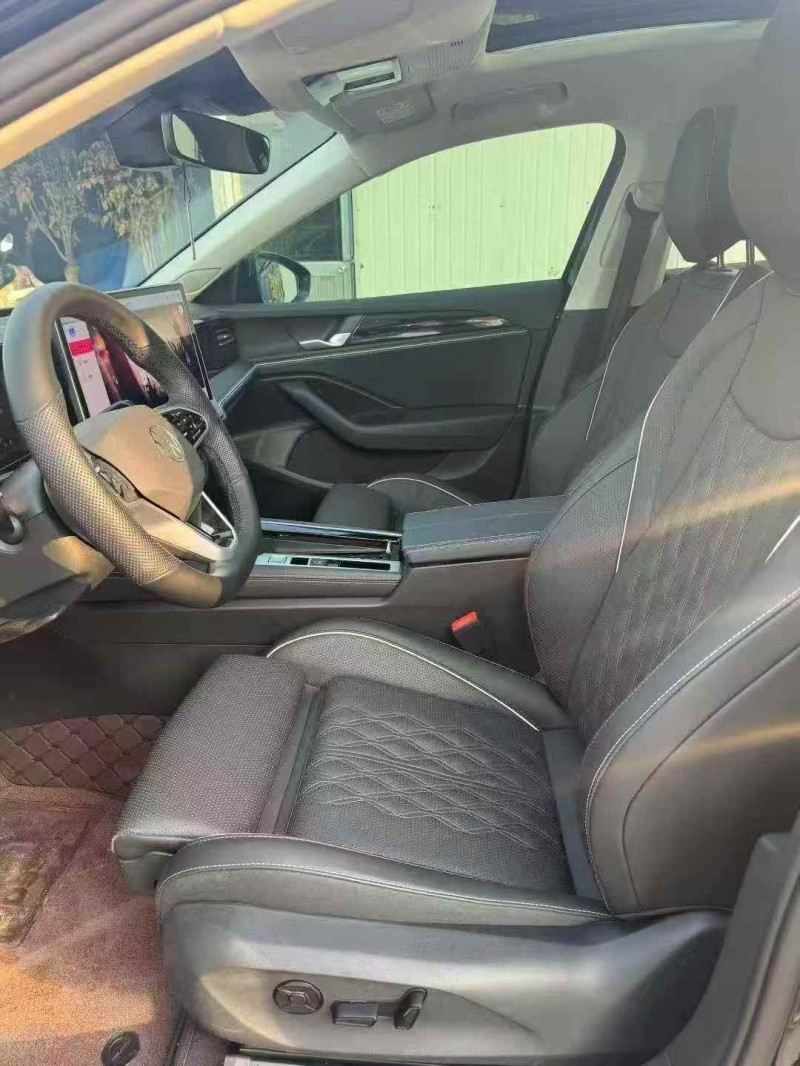 济宁25年大众迈腾7