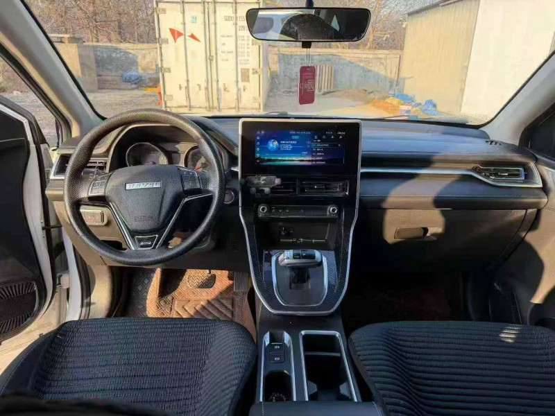 济宁24年哈弗M65