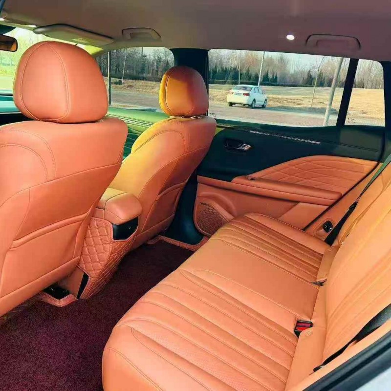 济宁25年传祺埃安V4