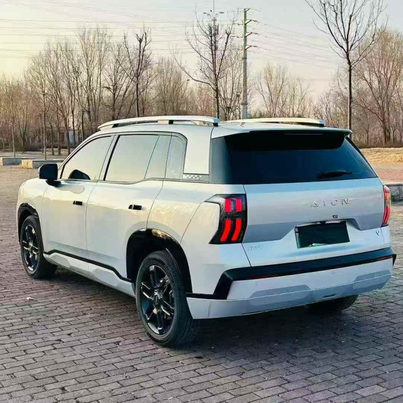 济宁25年传祺埃安V8